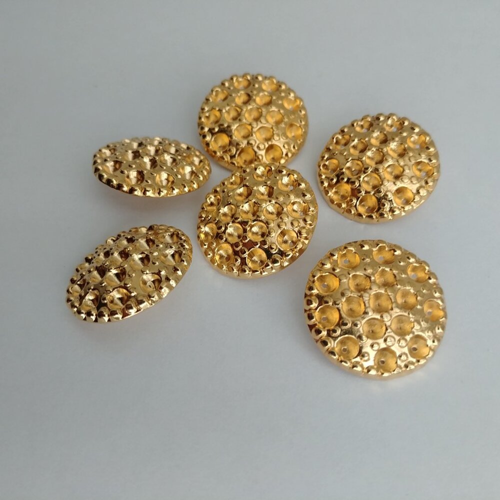 4/$20 Vintage large heavy gold honeycomb buttons set of 6